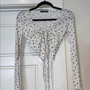 Brandy Melville Top size small